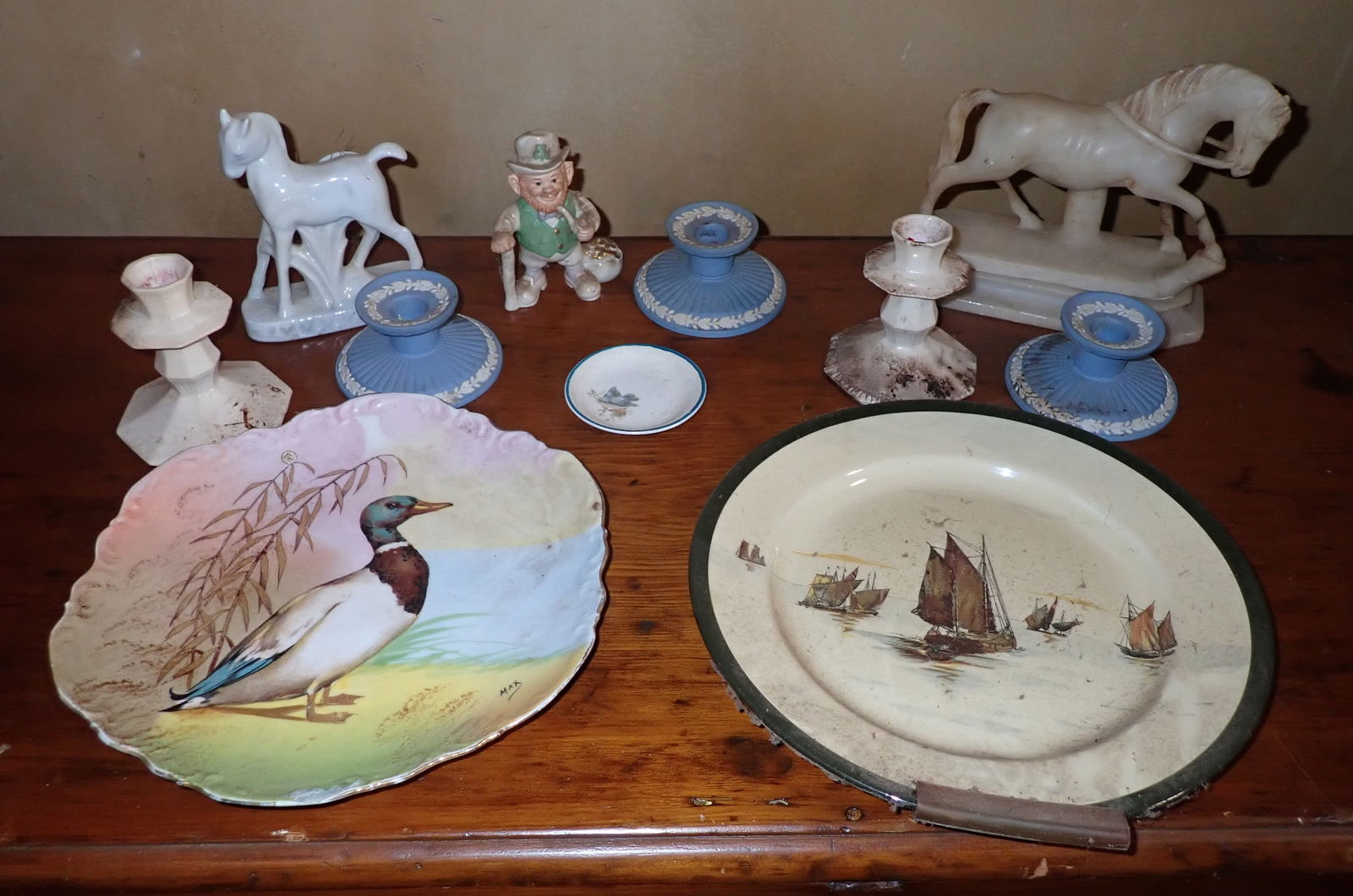 Royal Doulton Plate , Lenox Leprechaun , Wedgwood & Misc: No in house shipping !