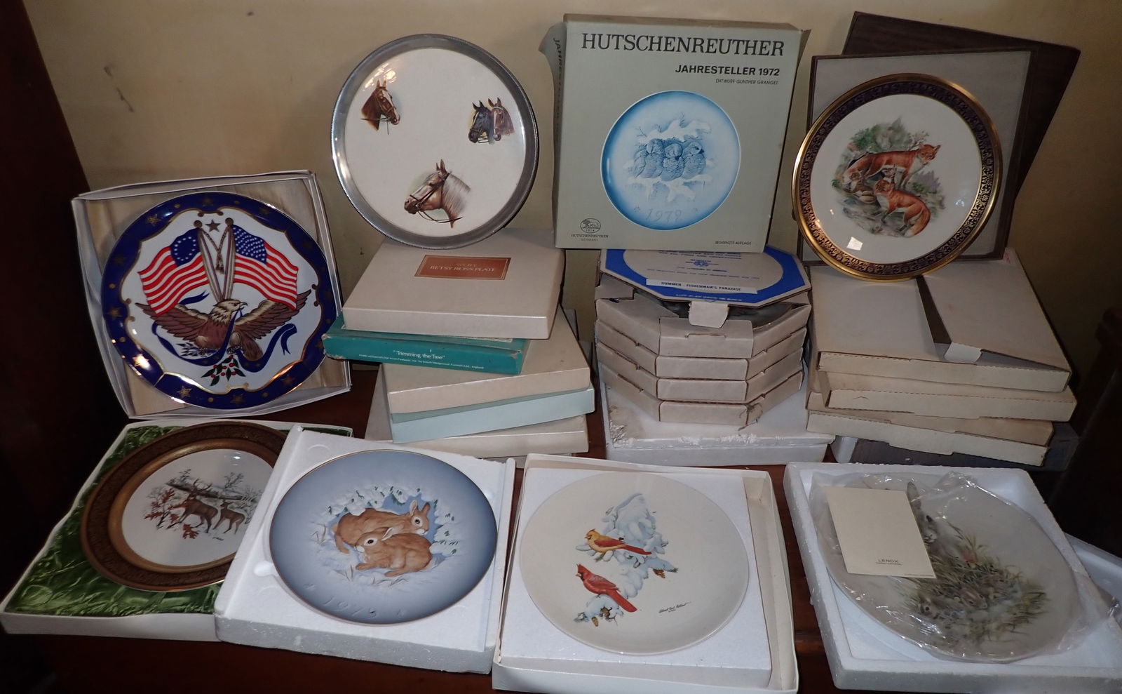 Pickard , Lenox , Gorham , Avon , & Misc Collector Plates: Collector plates - No in house shipping !