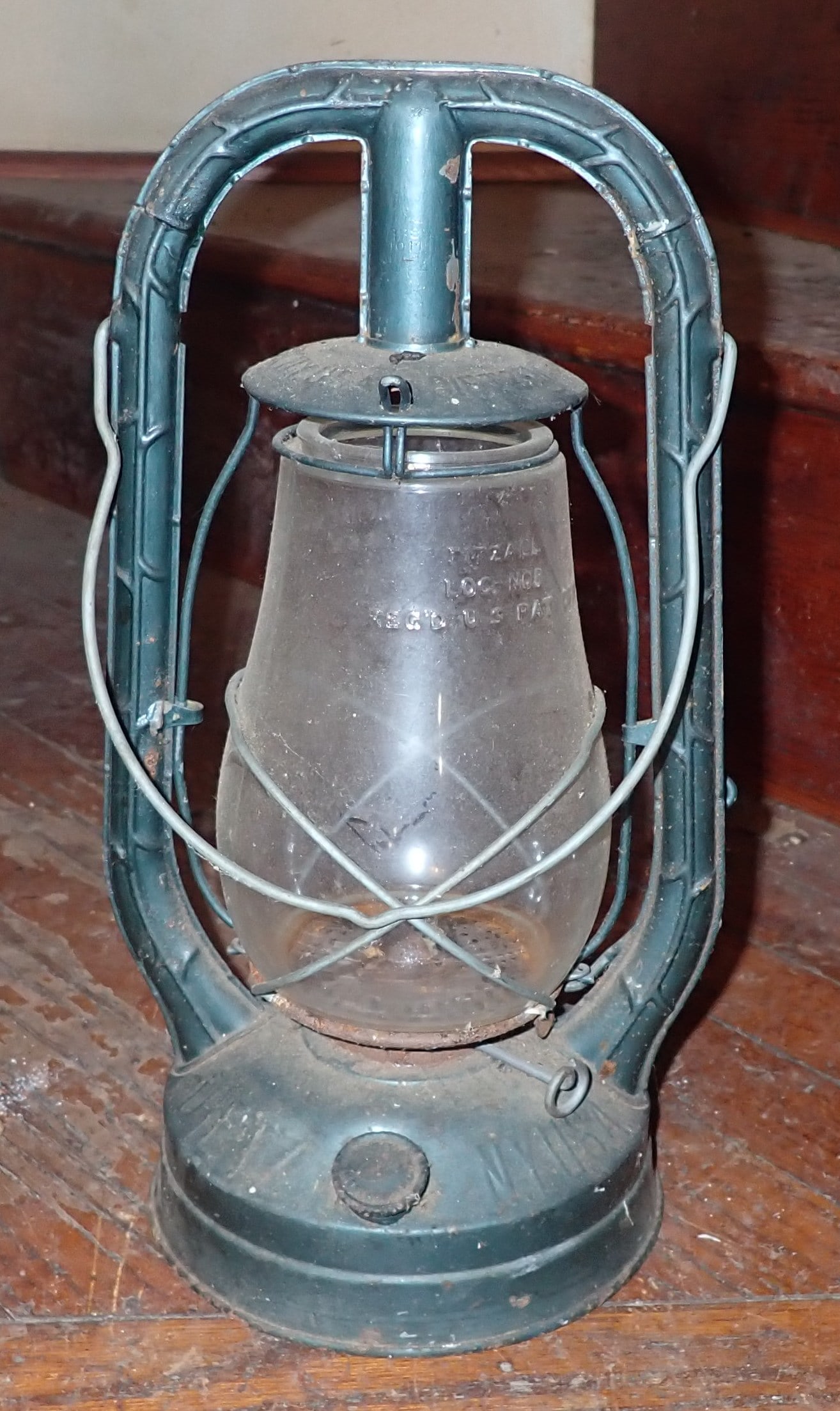 Dietz Monarch Tubular Lantern (1 of 2)