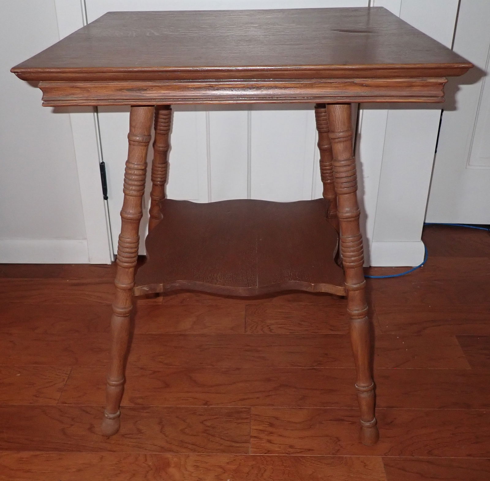 Oak Turned Leg Parlor Table: Approx 24" x 24" x 28 1/2" tall. No in house shipping !