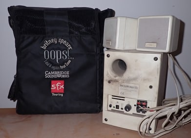2000 Britney Spears Cambridge Soundworks Speakers & Bag