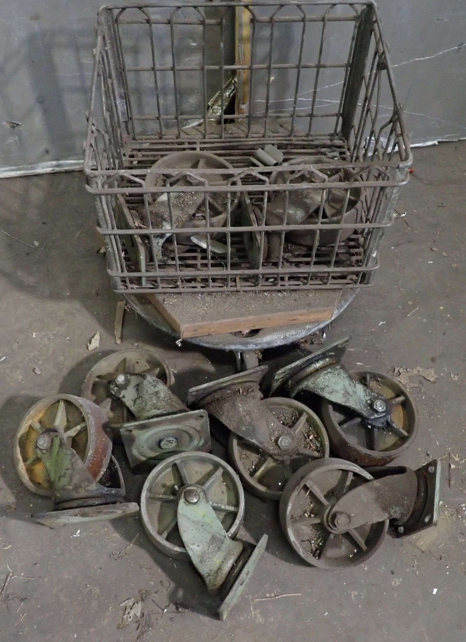 8 Cast Iron Swivel Casters w/ Wire Milk Crate & Dolly (1 of 4)
