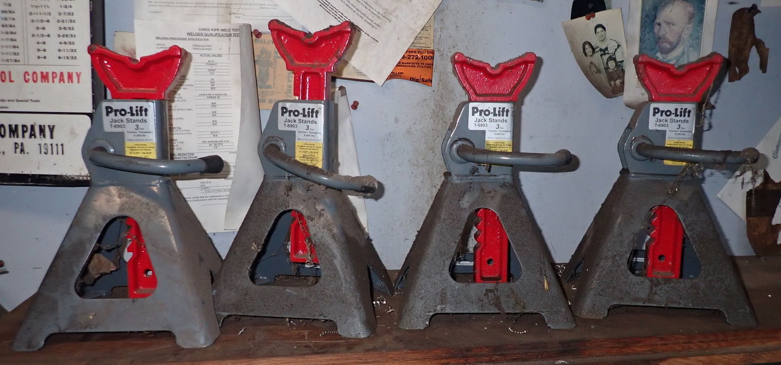 Pro Lift 3 Ton Jack Stands (1 of 2)