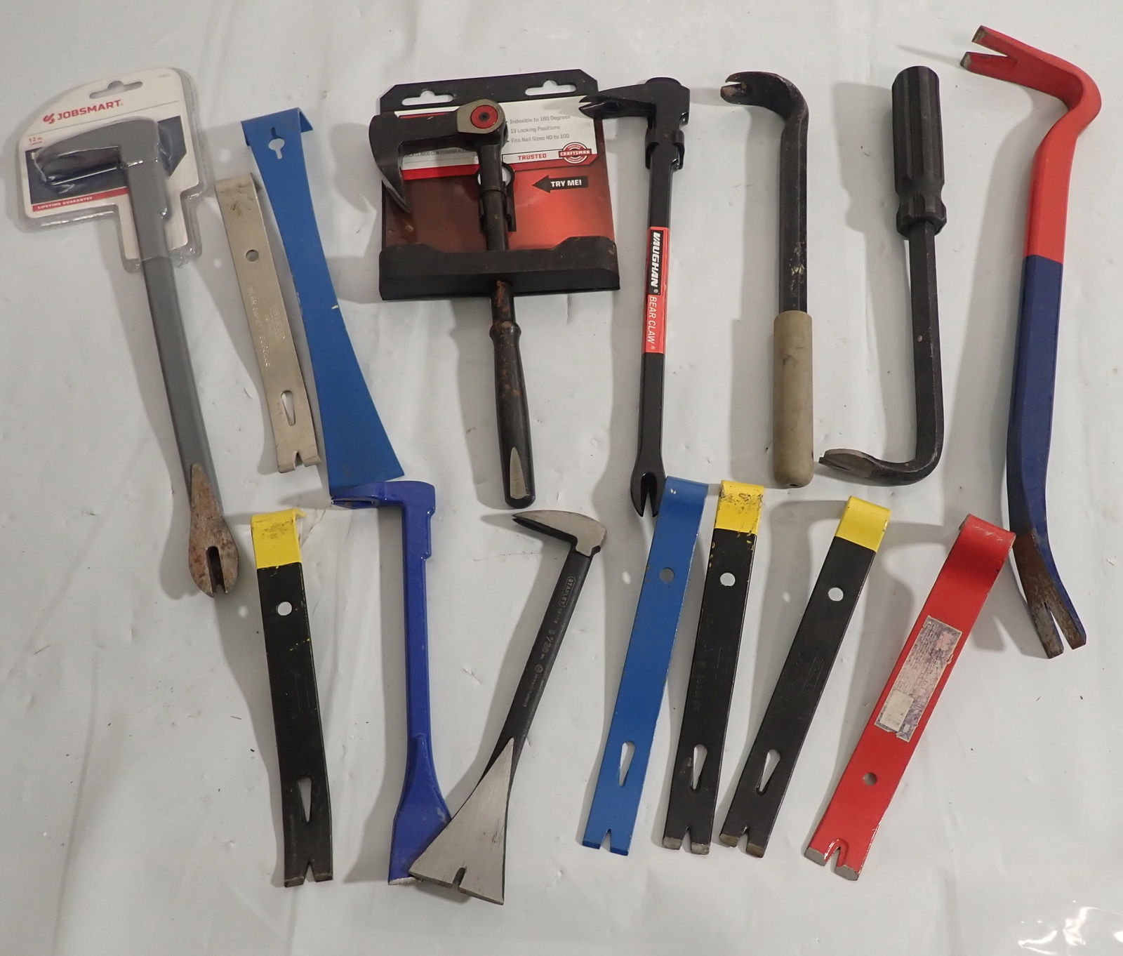 Craftsman Nail Puller , Vaughan Bear Claw , Misc Pry Bars (1 of 4)