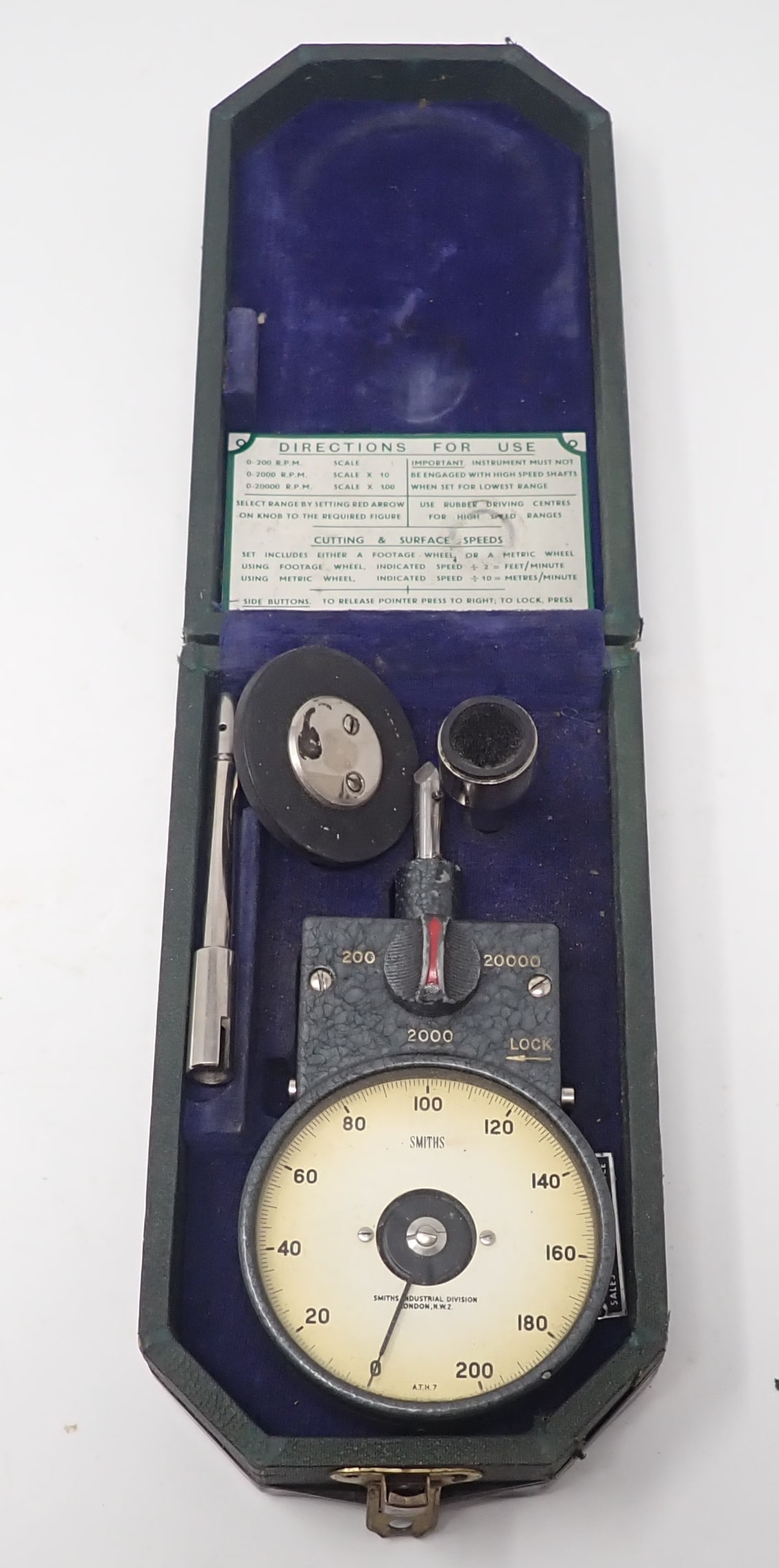 Smiths Industrial Gauge: We do not guarantee it is complete. Sold as pictured. Shipping available