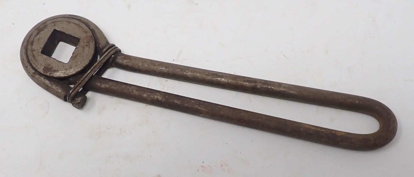 Early Racheting Wrench (1 of 3)