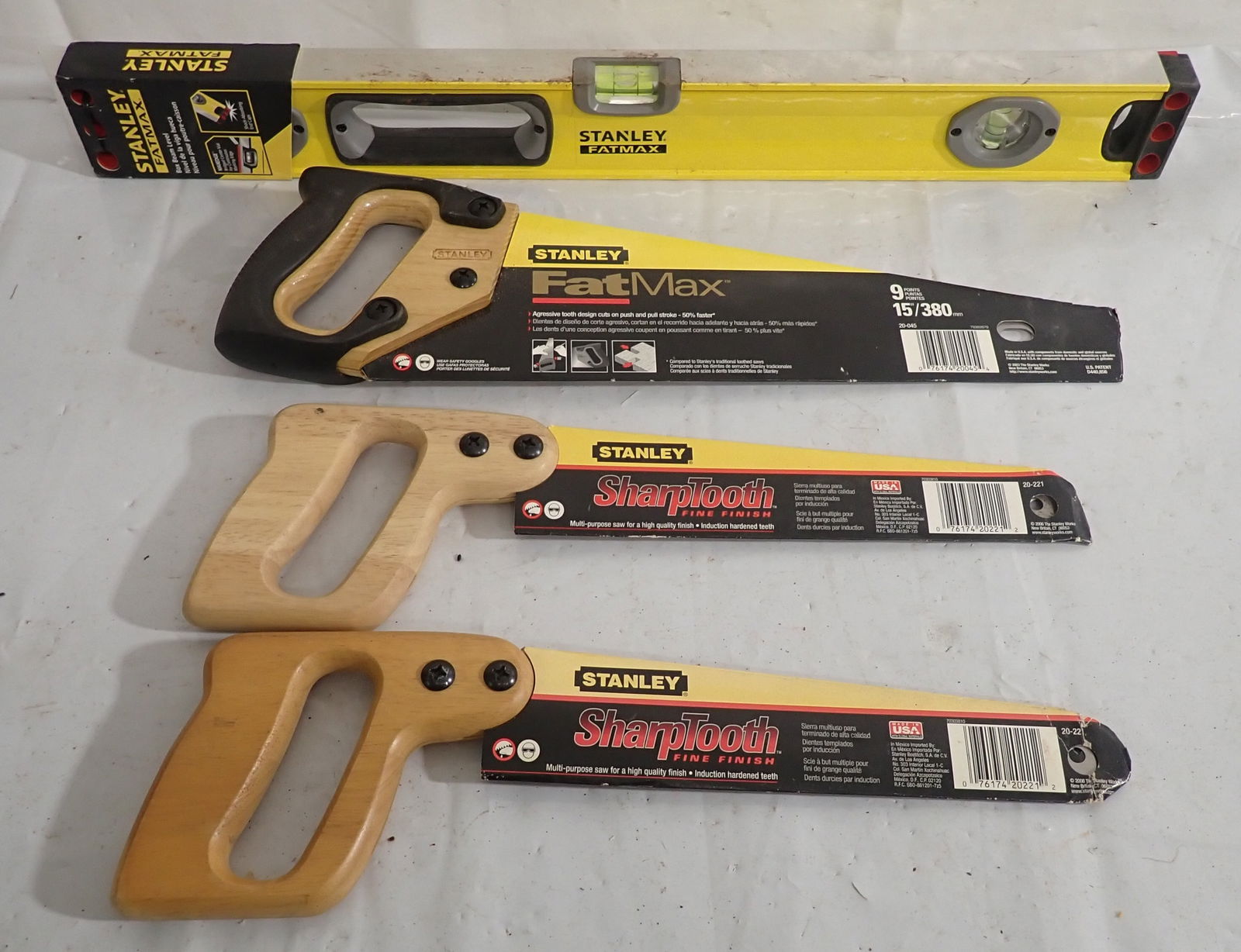 Stanley Saws & 24" Level (1 of 3)