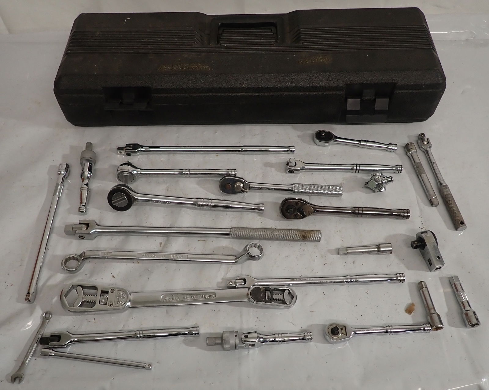 3/8" / 1/2" Drive Rachets , Breaker Bars, Extensions, & Misc (1 of 4)