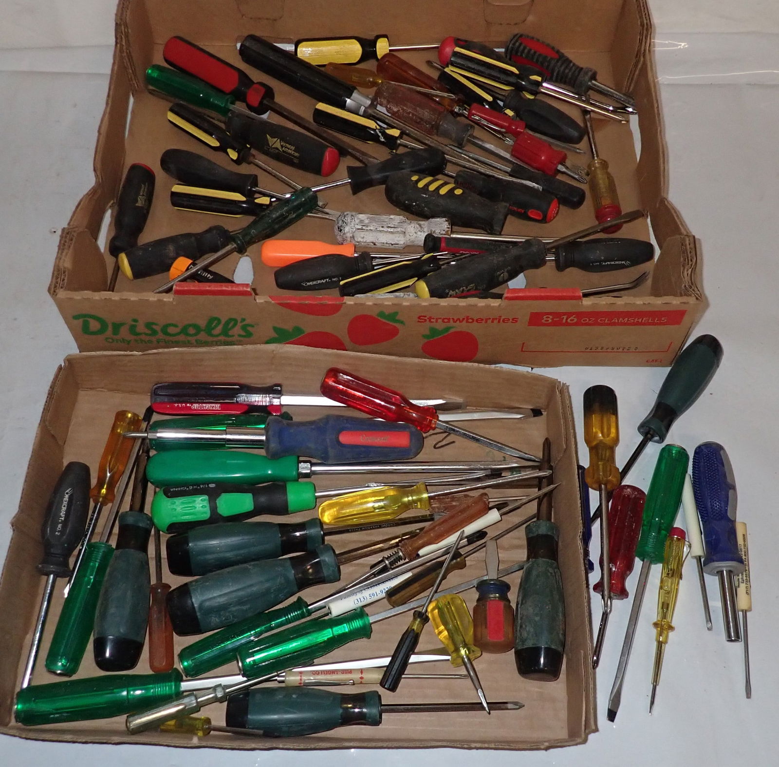 Mixed Lot of Screwdrivers (1 of 4)