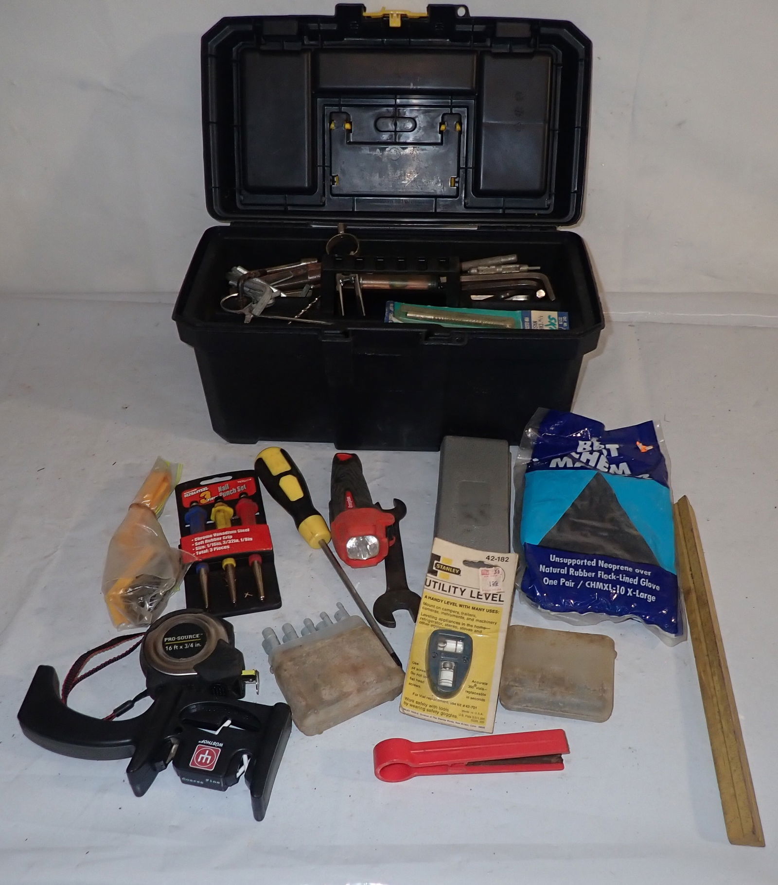 Toolbox & Contents (1 of 5)