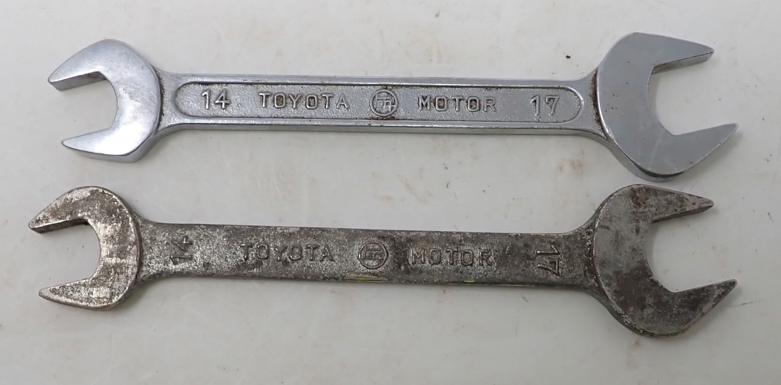 2 Toyota 14mm/17mm Wrenches (1 of 2)