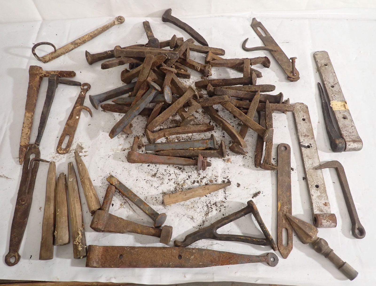 Railroad Spikes, Wooden Pegs, Hinges, Misc Hardware: NO in house shipping !