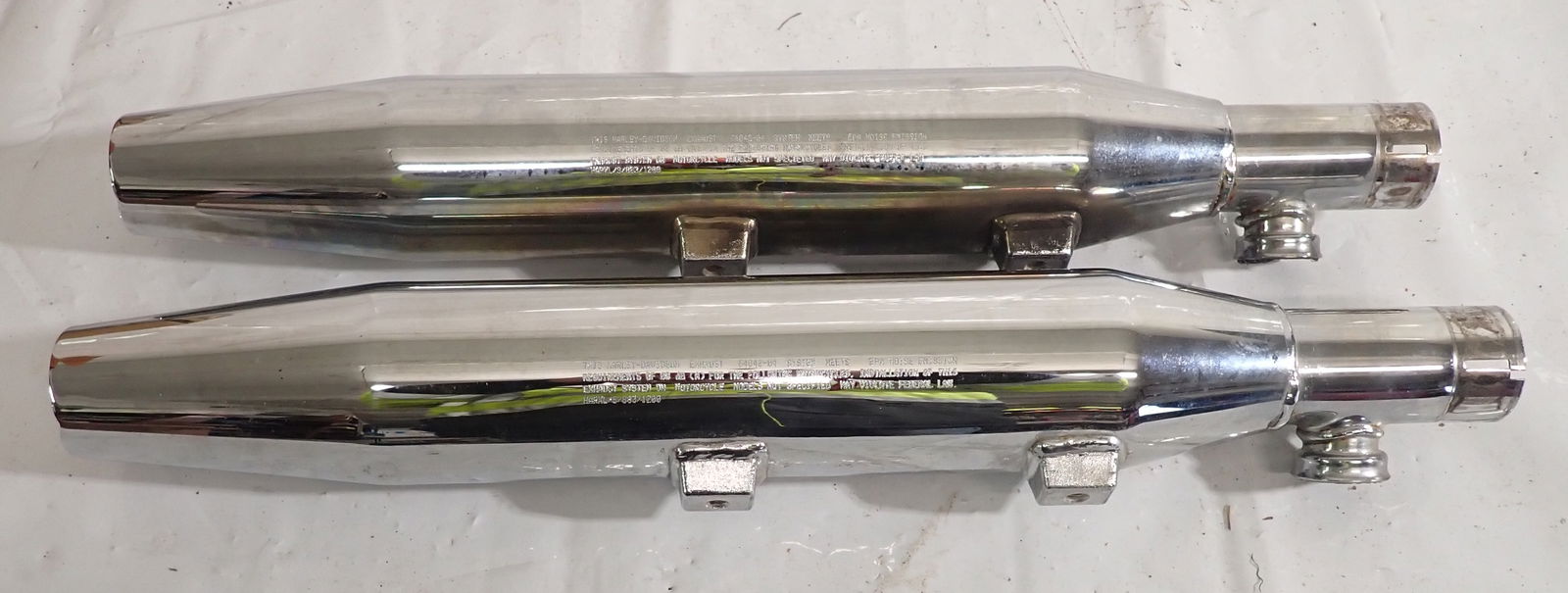 Harley Davidson Sportster Exhaust 64842-04: Shipping available