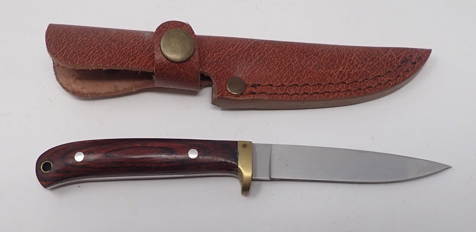 Fixed Blade Hunting Knife w/ Sheath (1 of 2)