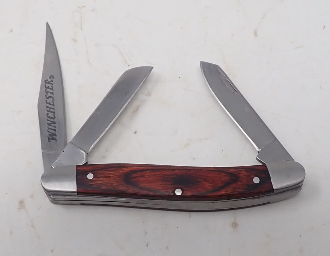 Winchester Pocket Knife (1 of 3)