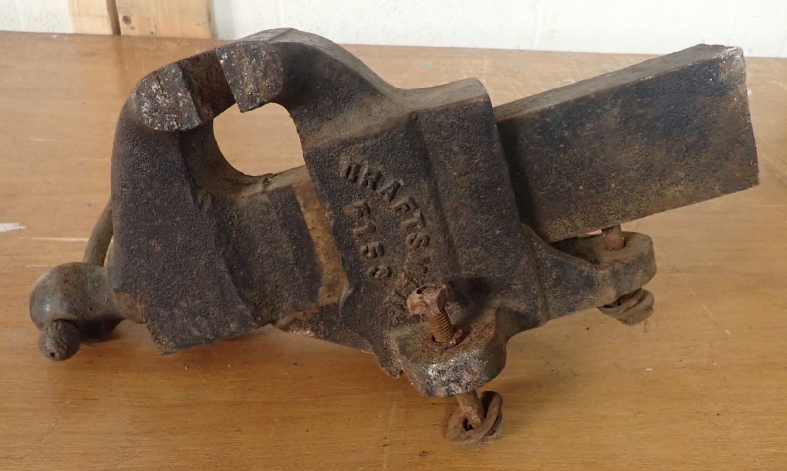 Craftsman 5153 Bench Vise (1 of 2)