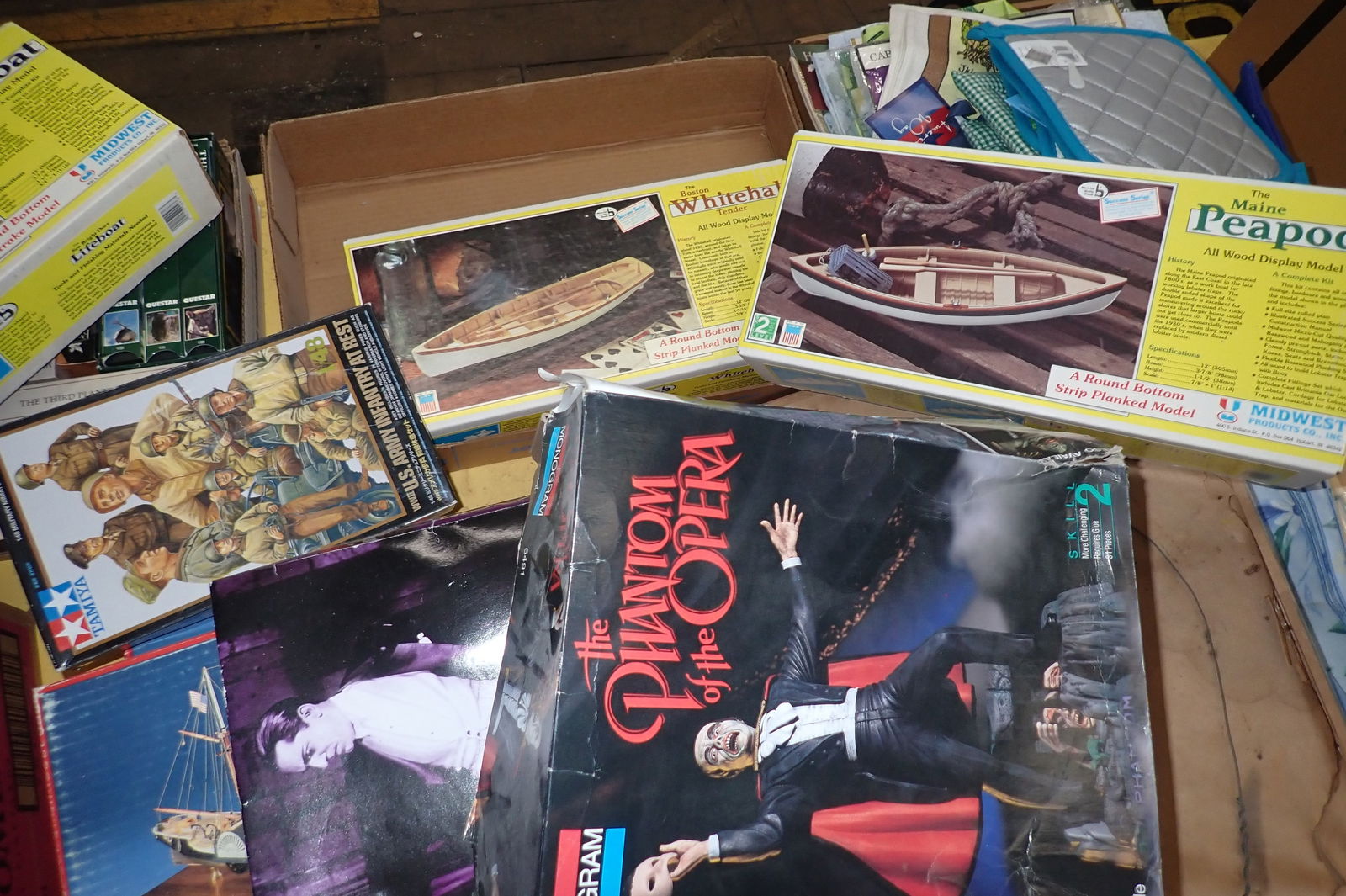 Models , Sink , & Misc - 13