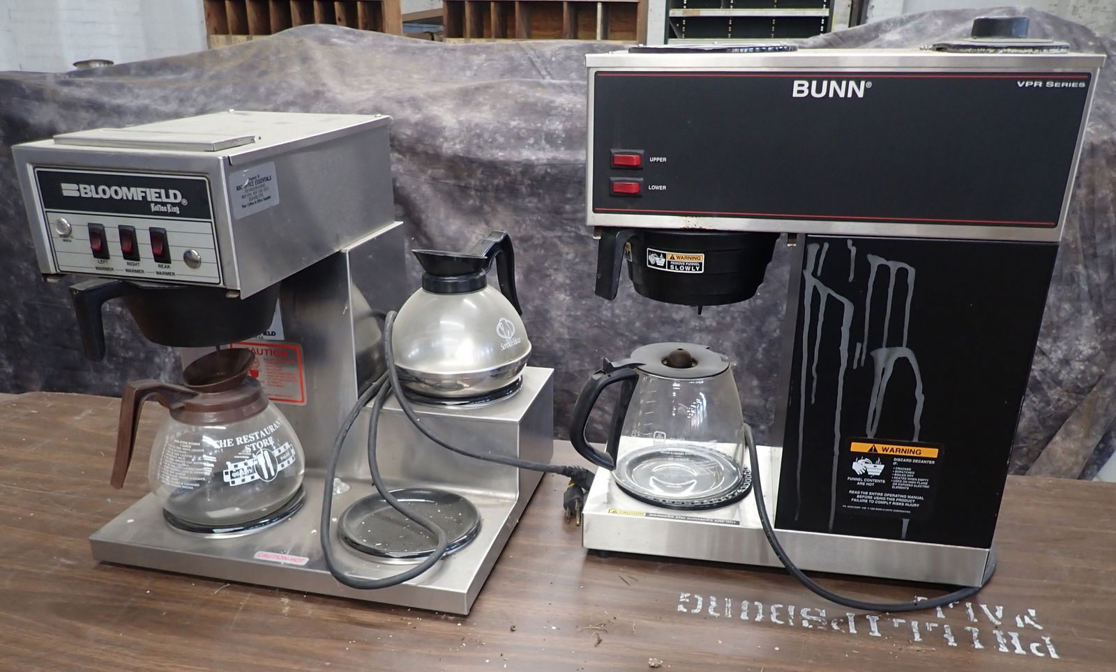 Bunn VPR & Bloomfield Koffee King Coffee Makers: NO in house shipping ! Items are located on the second floor. These are not located in the section of the building we normally have sales. There is a loading dock you can back into and walk down appro