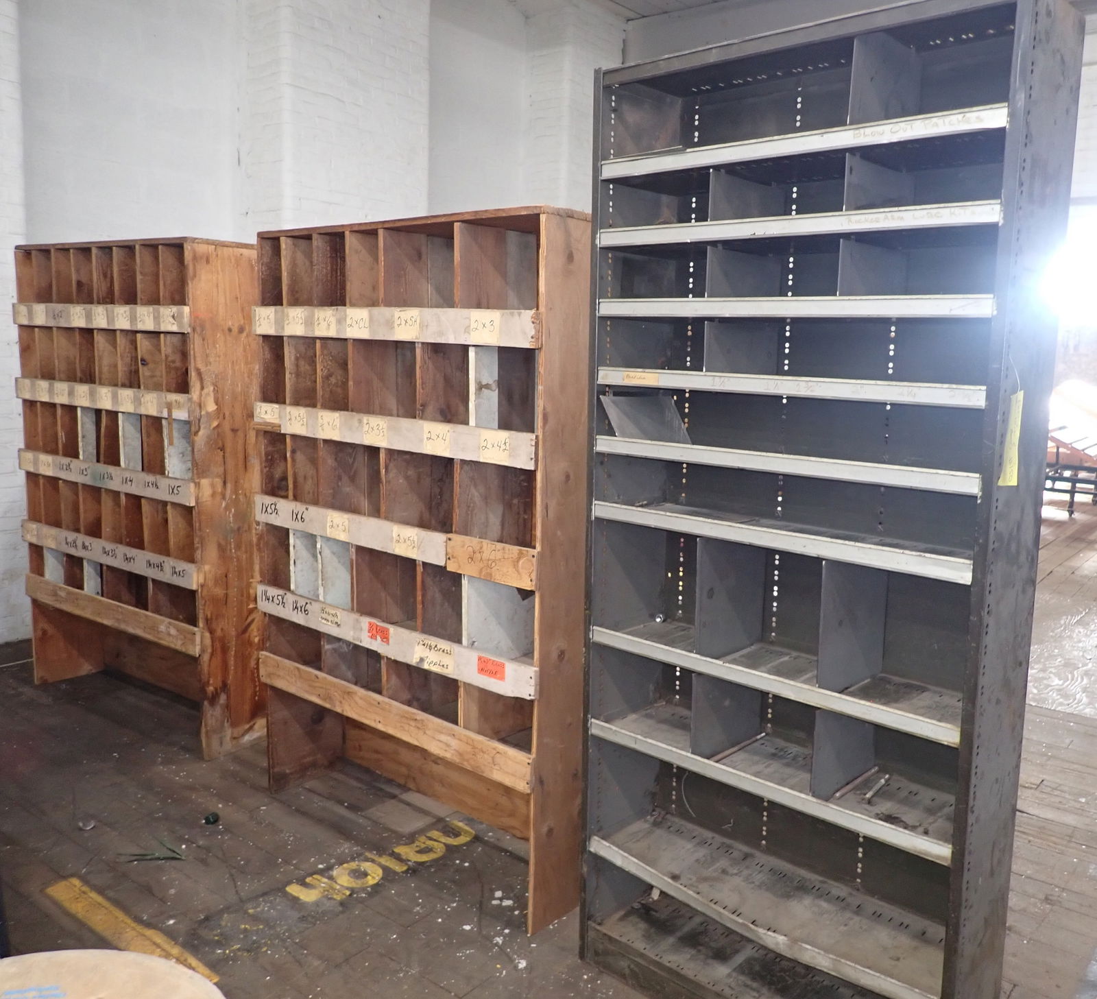 Sorting / Parts Cabinets (1 of 3)