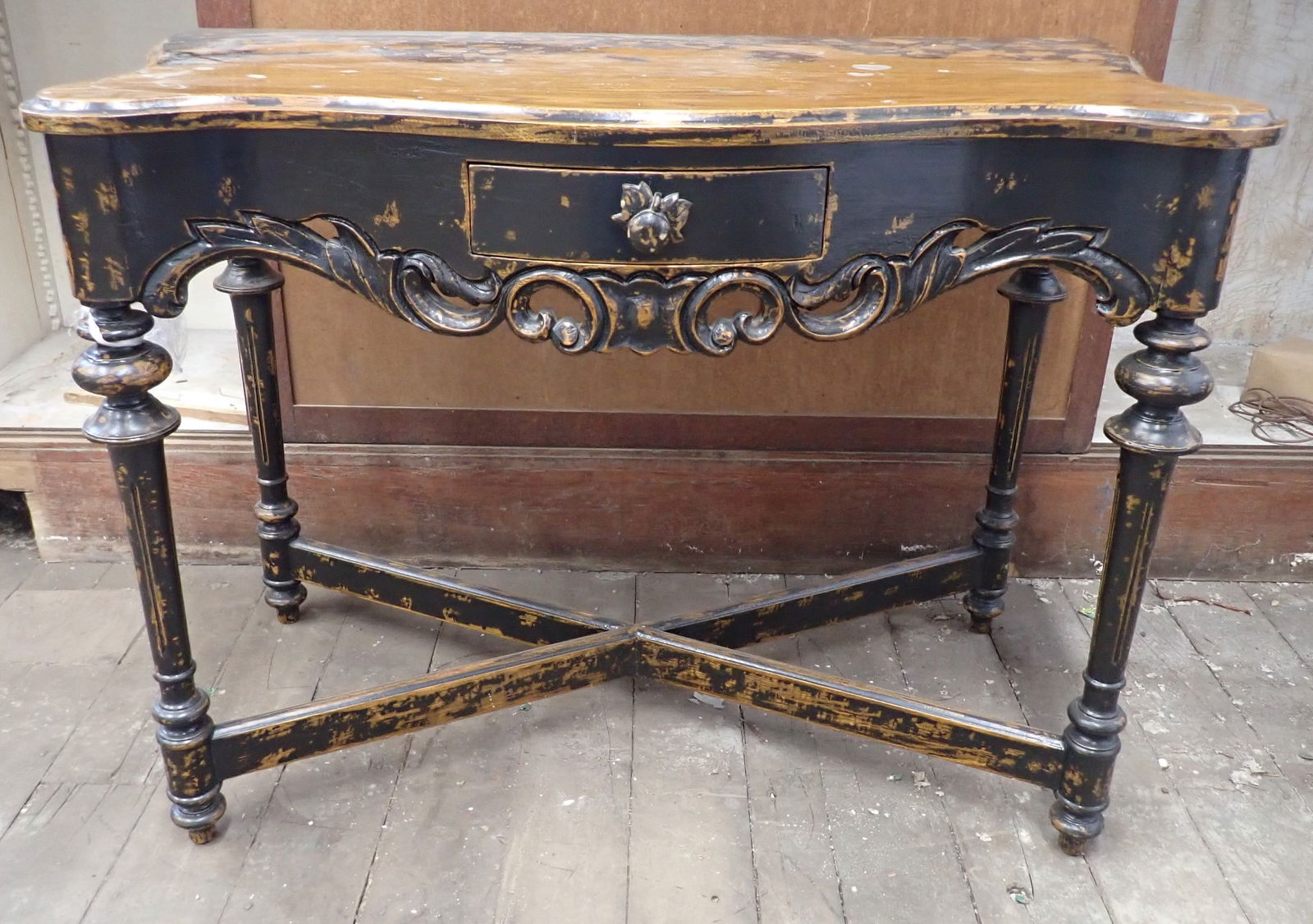 Napoleon Distressed Console Table (1 of 4)