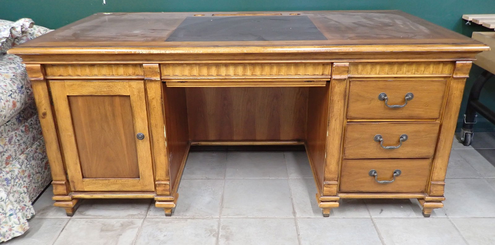 Executive Desk (1 of 7)