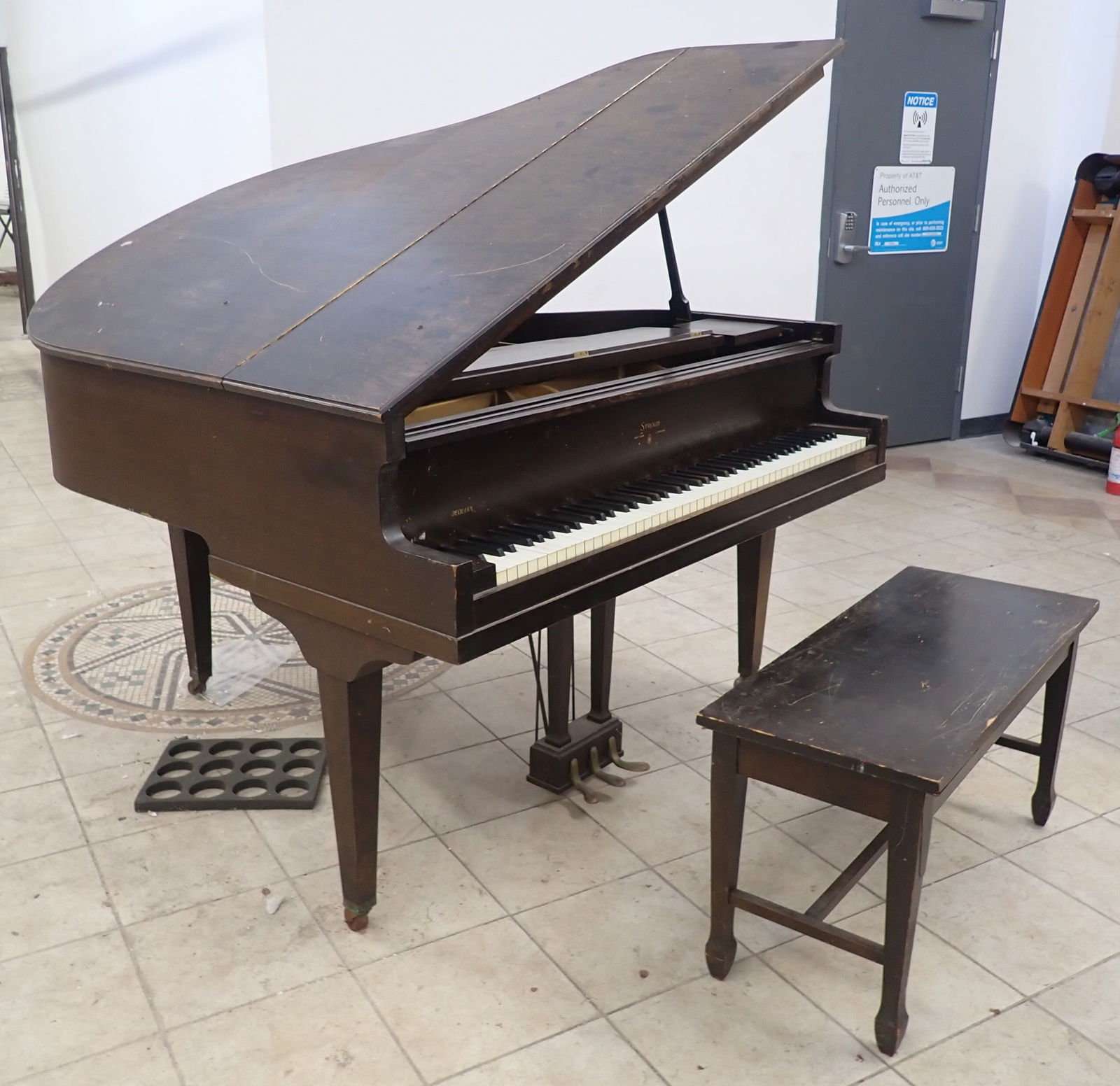 Stroud Piano: Apprx 52" x 56" x 38" tall. Bring proper help to load ! NO in house shipping ! Items are located on the second floor. These are not located in the section of the building we normally have sales. 