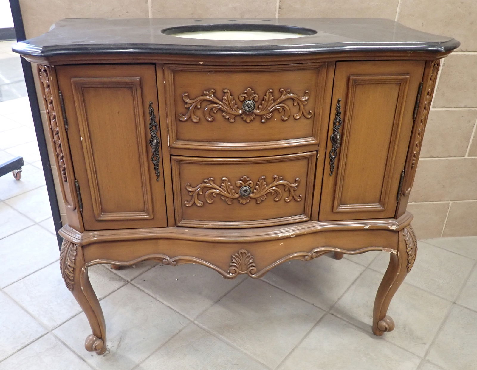 Bathroom Vanity (1 of 3)