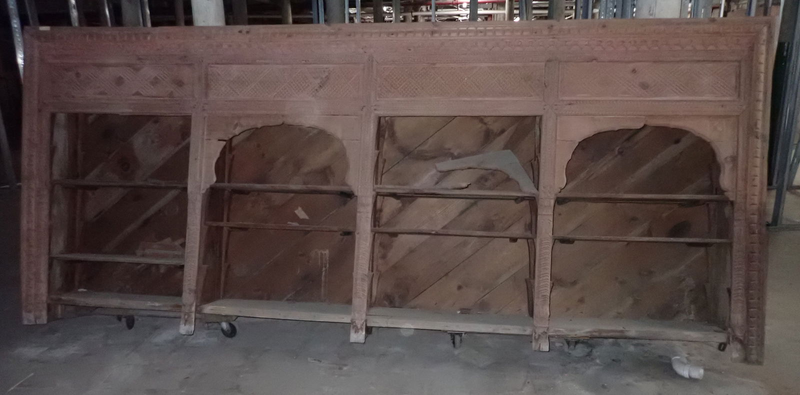 Bar: Apprx 12' long. Bring proper help to load. NO in house shipping ! Items are located on the second floor. These are not located in the section of the building we normally have sales. There is a