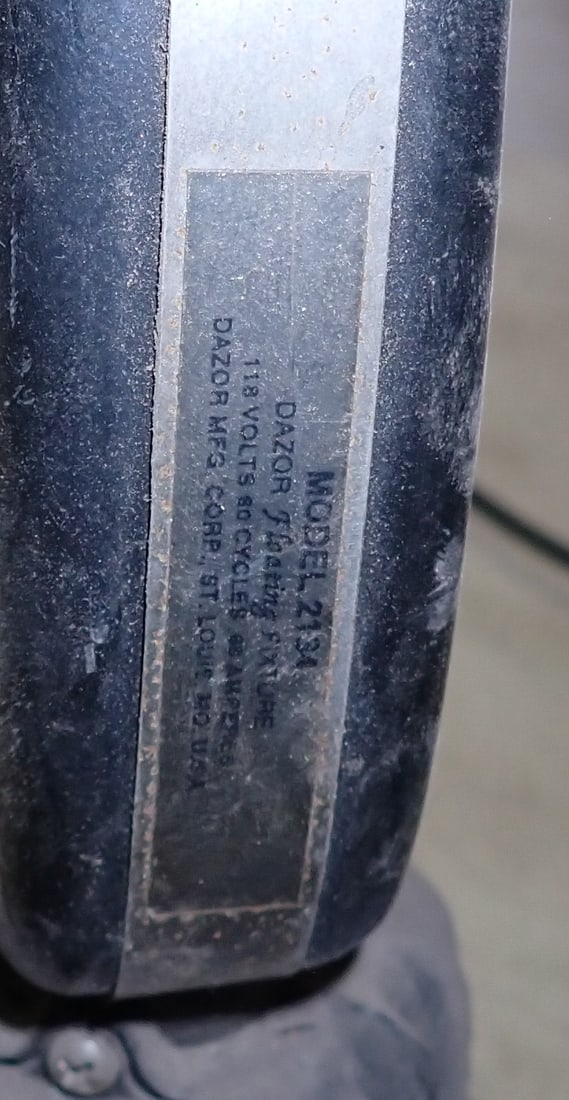 Dazor 2134 Floating Fixture - 3