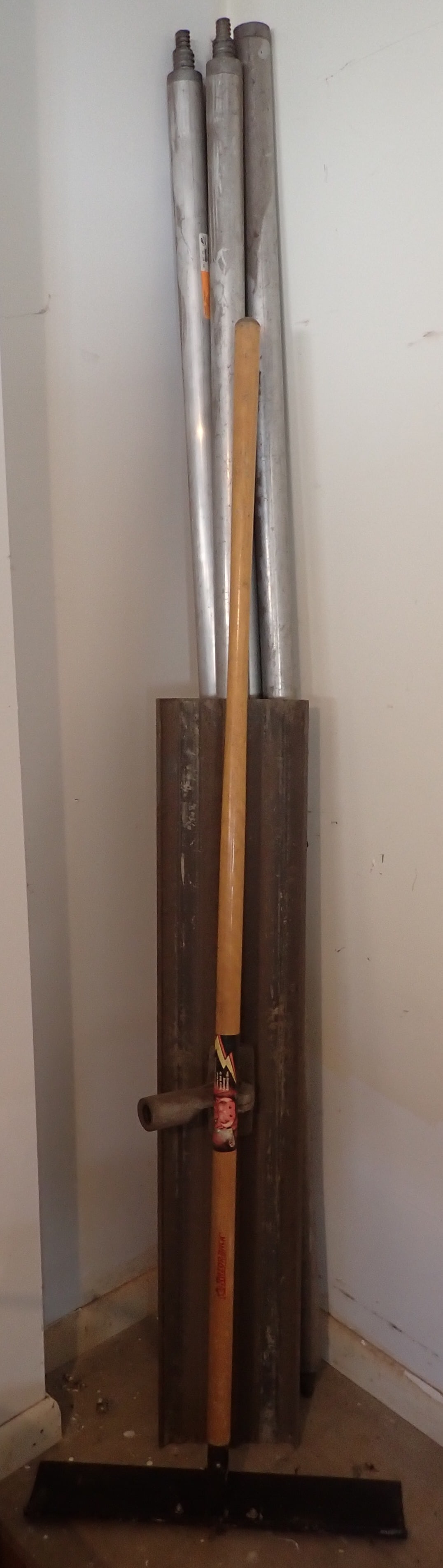 Concrete Bull Float & Puller: NO in house shipping !