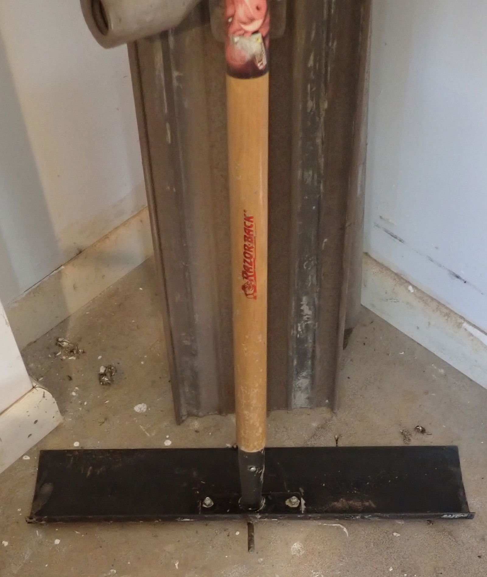 Concrete Bull Float & Puller - 2