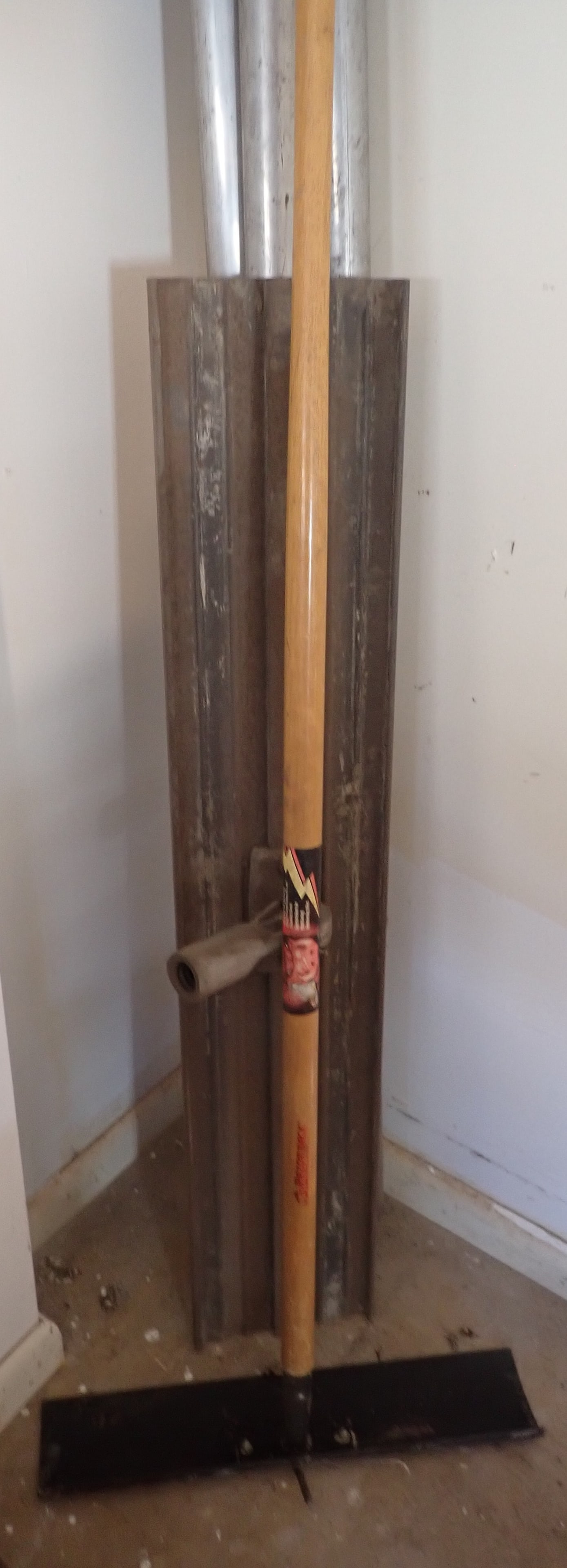 Concrete Bull Float & Puller - 3