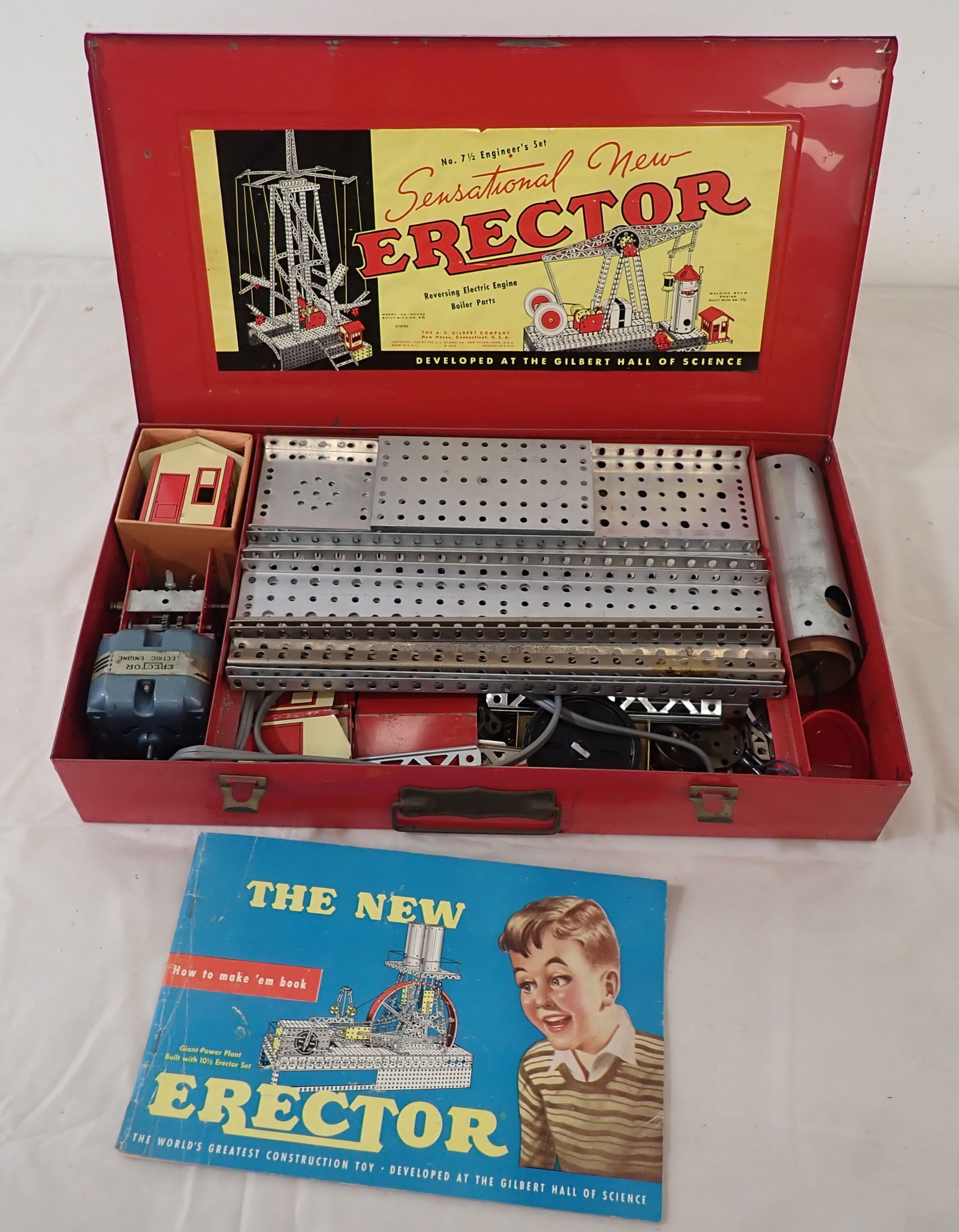 No. 7 1/2 Engineer's Erector Set: We do not guarantee it is complete. Sold as pictured. Shipping available