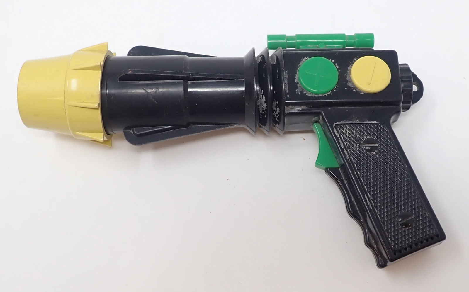Buck Rogers Sonic Ray Gun: Apprx 7 1/4" long. Shipping available