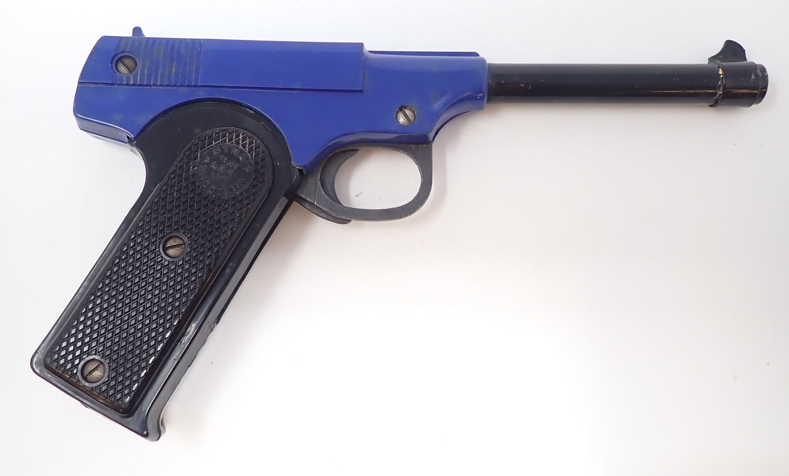 Clarinda Straight Shooter Parris Gun: Approx 9 1/2" long. Shipping available