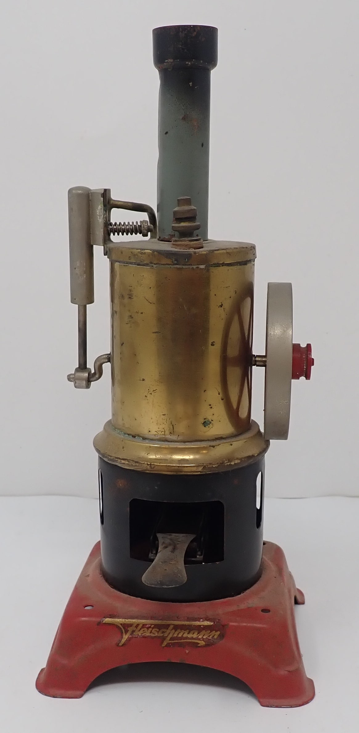 Fleischmann Vertical Steam Engine: Apprx 3 1/2" x 3 1/2" x 8 1/8" tall. Shipping available