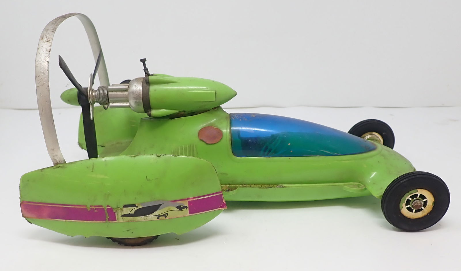 Cox Shrike Tether Car: Apprx 12" long. Shipping available