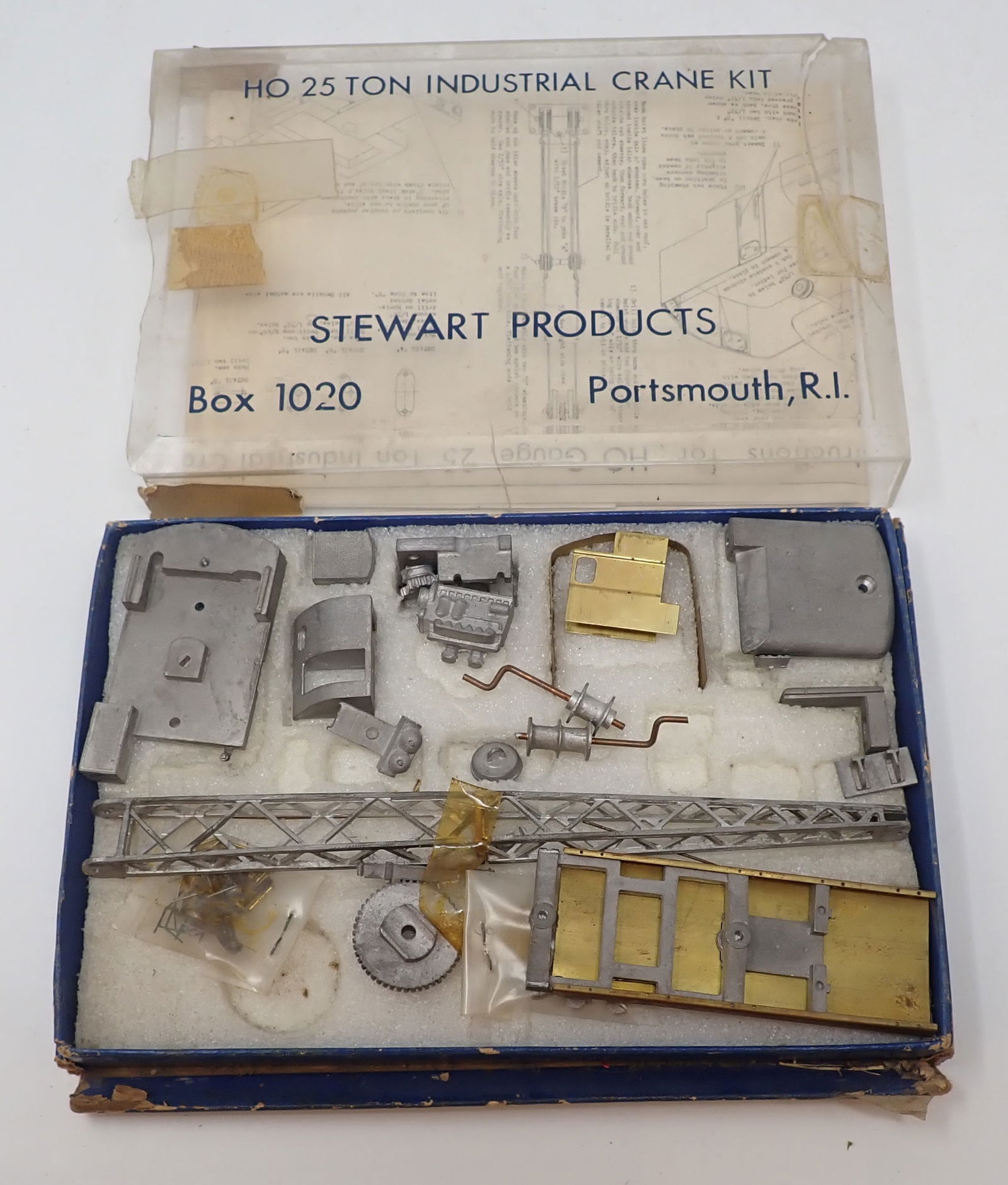Stewart Products HO 25 Ton Industrial Crane Kit: Box 1020. We do not guarantee it is complete. Sold as pictured. Shipping available