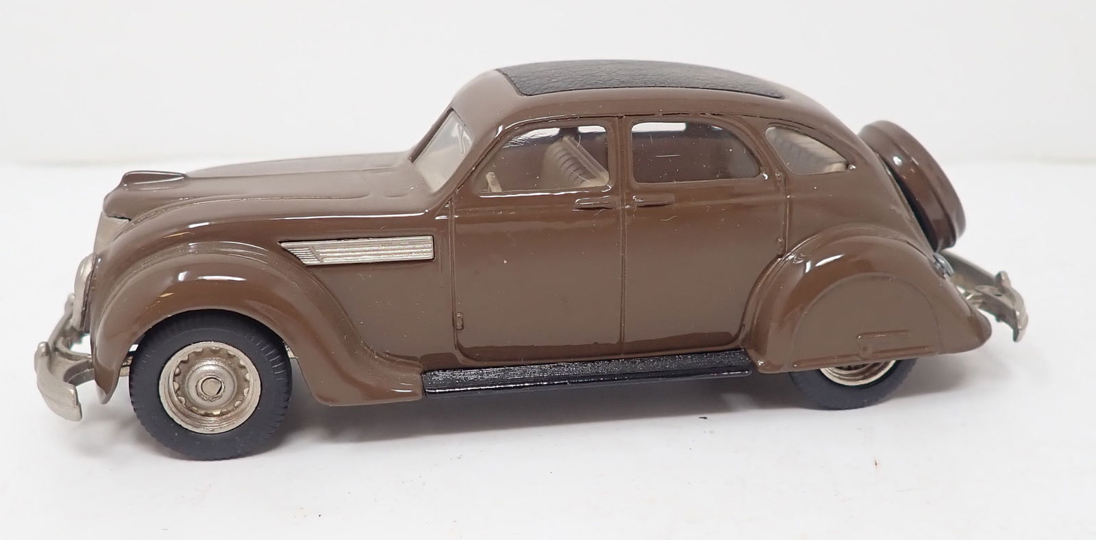 Rex Toys 1935 Chrysler Airflow 1/43 Scale: Apprx 4 3/4" long. Shipping available