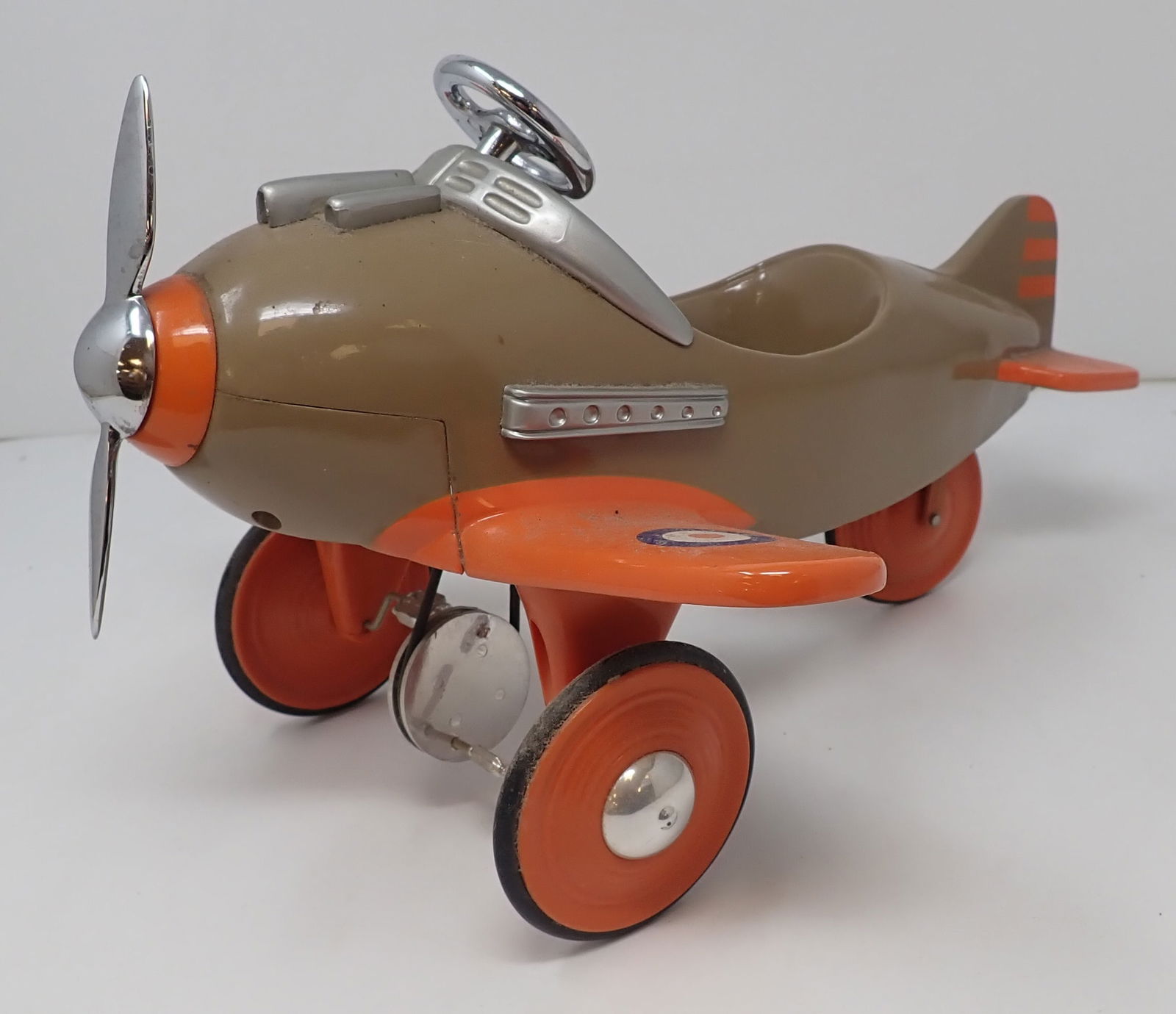 Xonex Limited Edition Spitfire Airplane (1 of 5)