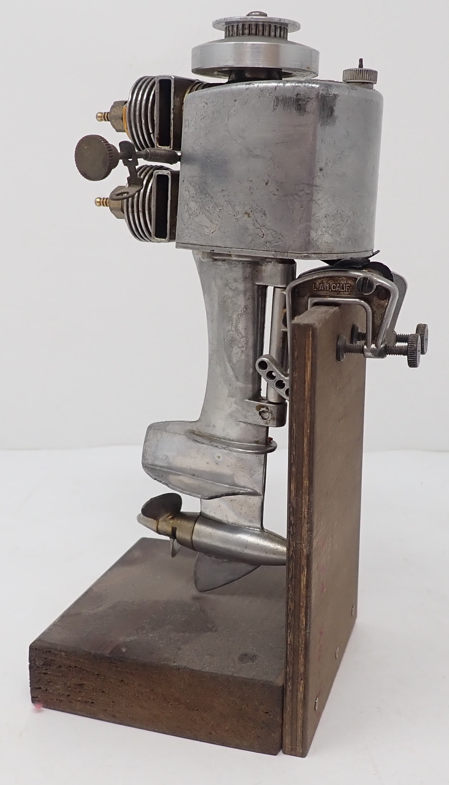 Allyn Sea Horse Twin Model Boat Motor: Approx 6 1/4" tall. Shipping available