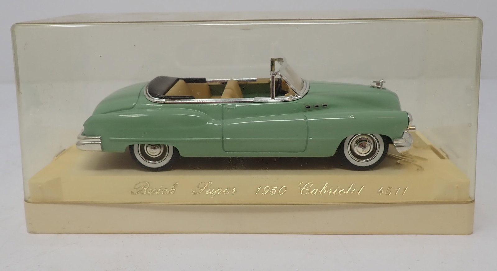 Solido 1950 Buick Super Cabriolet 4511: Approx 4 1/4" long. Shipping available