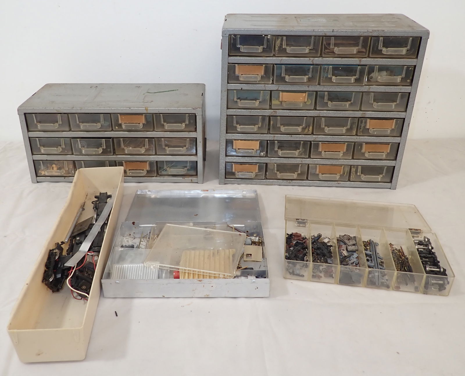 Organizers w/ Train Parts: Largest organizer is apprx 6" x 12 1/2" x 11" tall. No in house shipping !