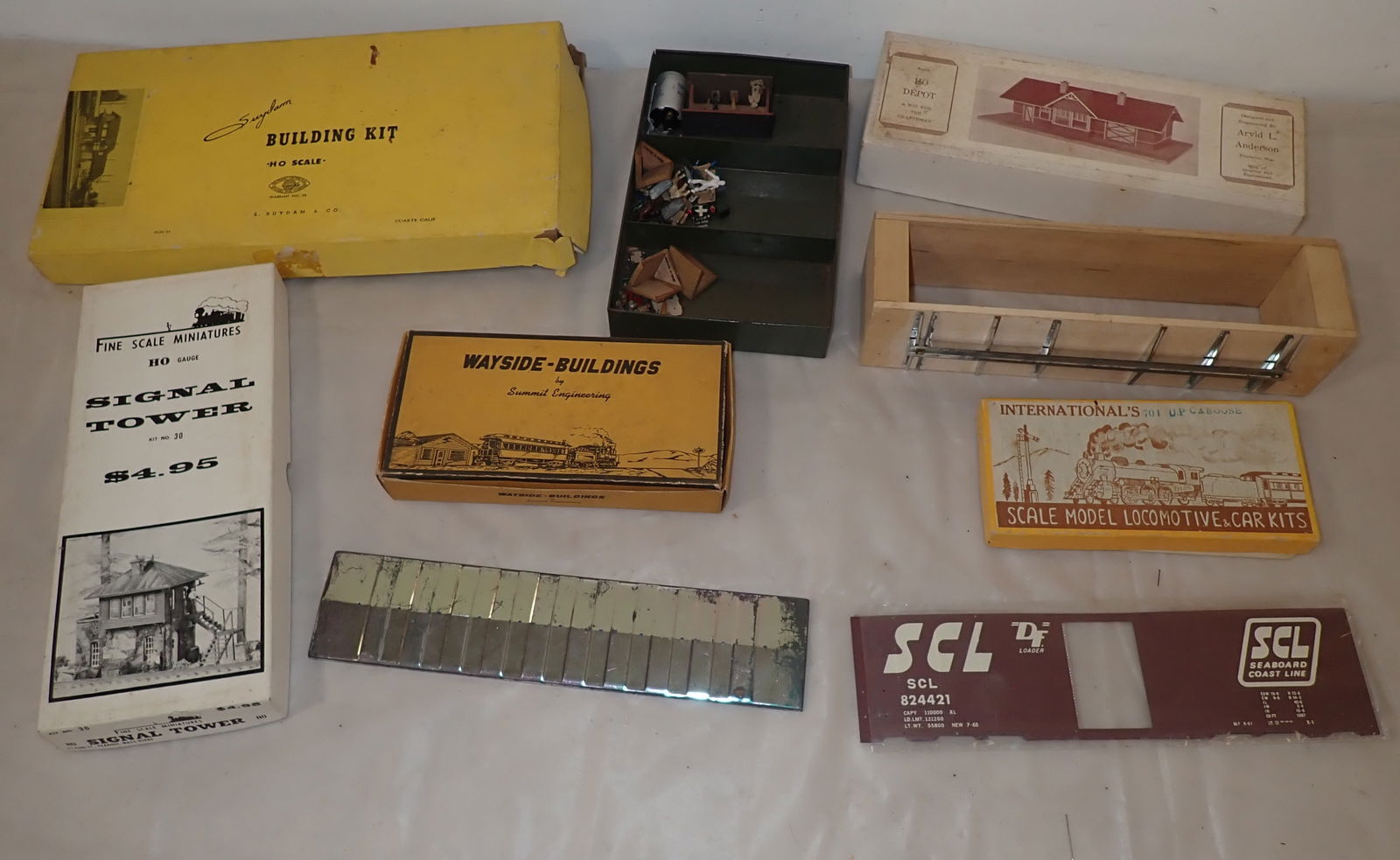 Train Building Kits & Misc: We do not guarantee they are complete. Shipping available. Sold as pictured