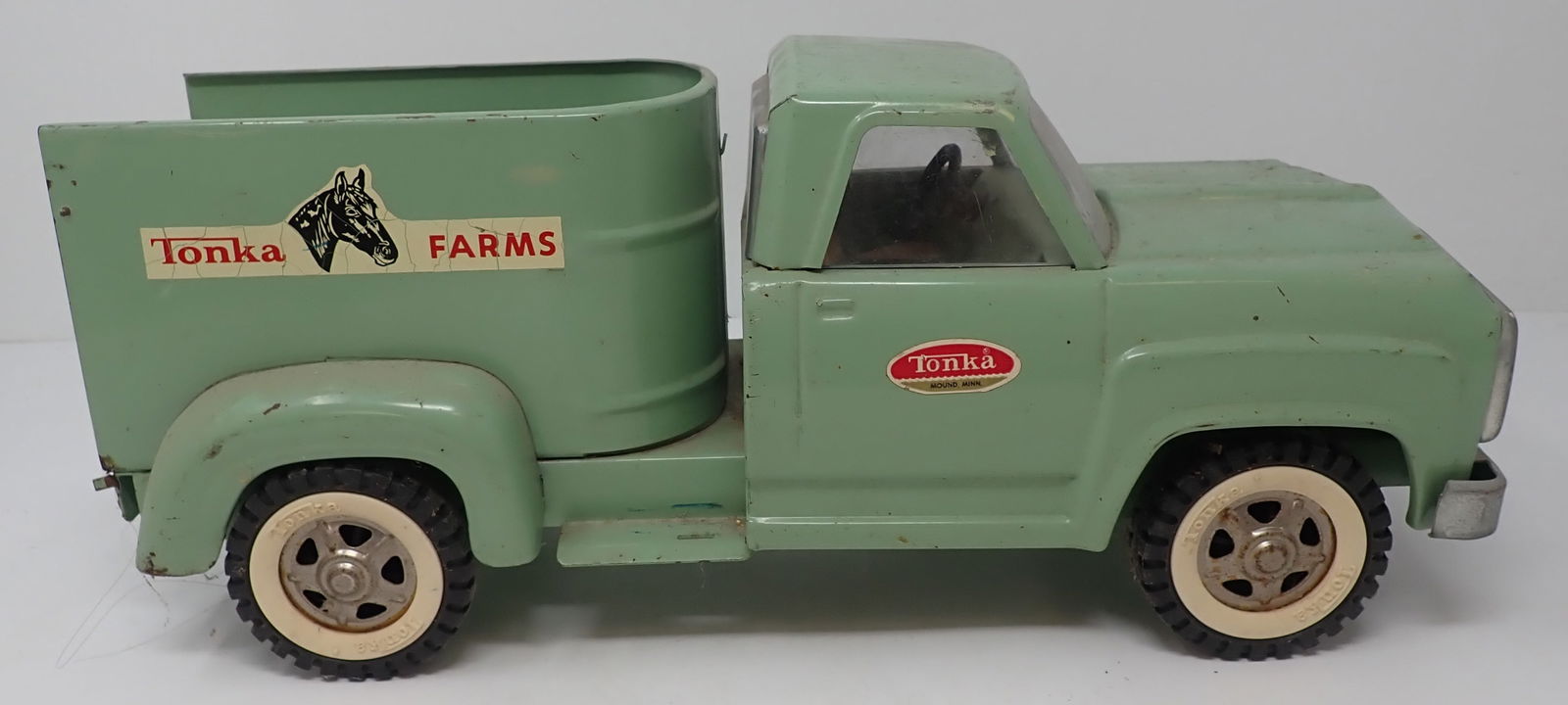 Tonka Farms Horse Truck: Apprx 13" long. Shipping available