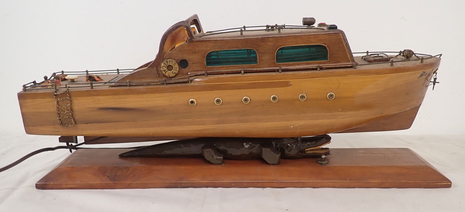 Model Boat w/ Alligator Lamp: Apprx 5 1/8" x 24" x 9 3/4" tall. No in house shipping !