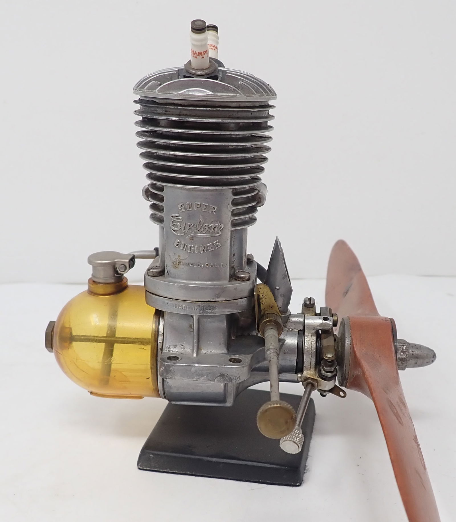 Super Cyclone Twin Plug Model Engine - 4