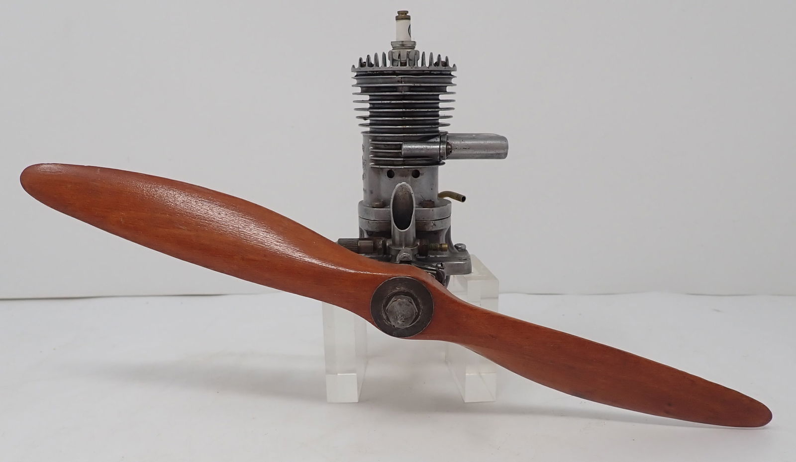 Super Cyclone Model Airplane Gas Engine: Prop is approx 11" long. Shipping available