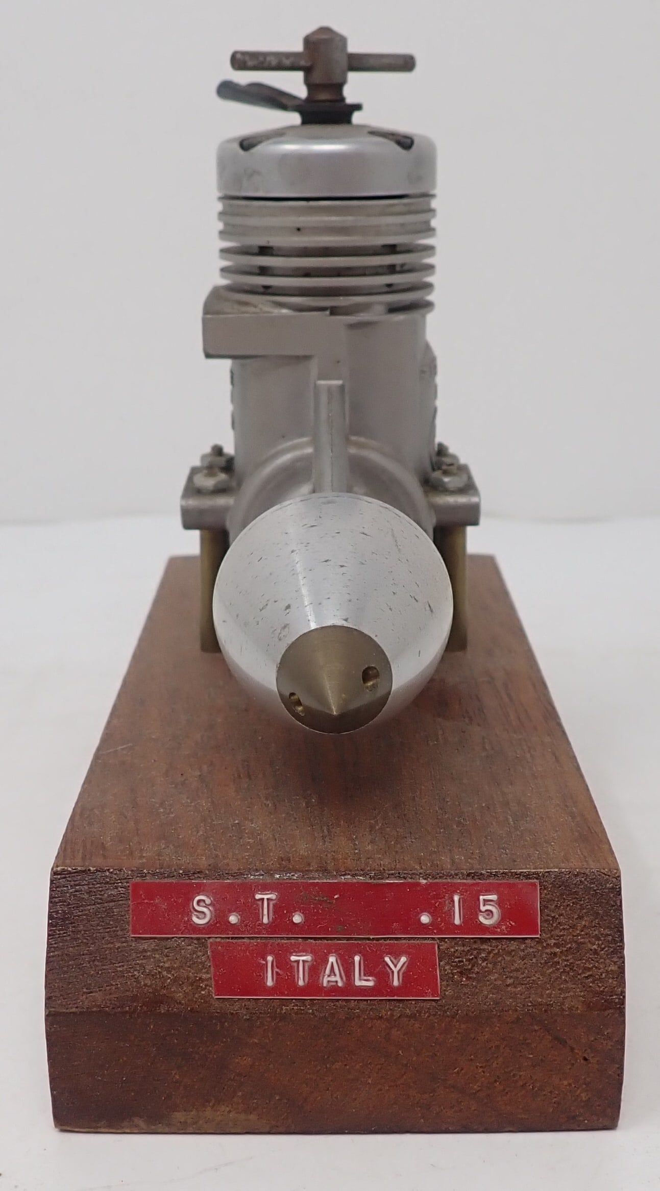 Super Tigre .15 Diesel Model Airplane Engine: Shipping available