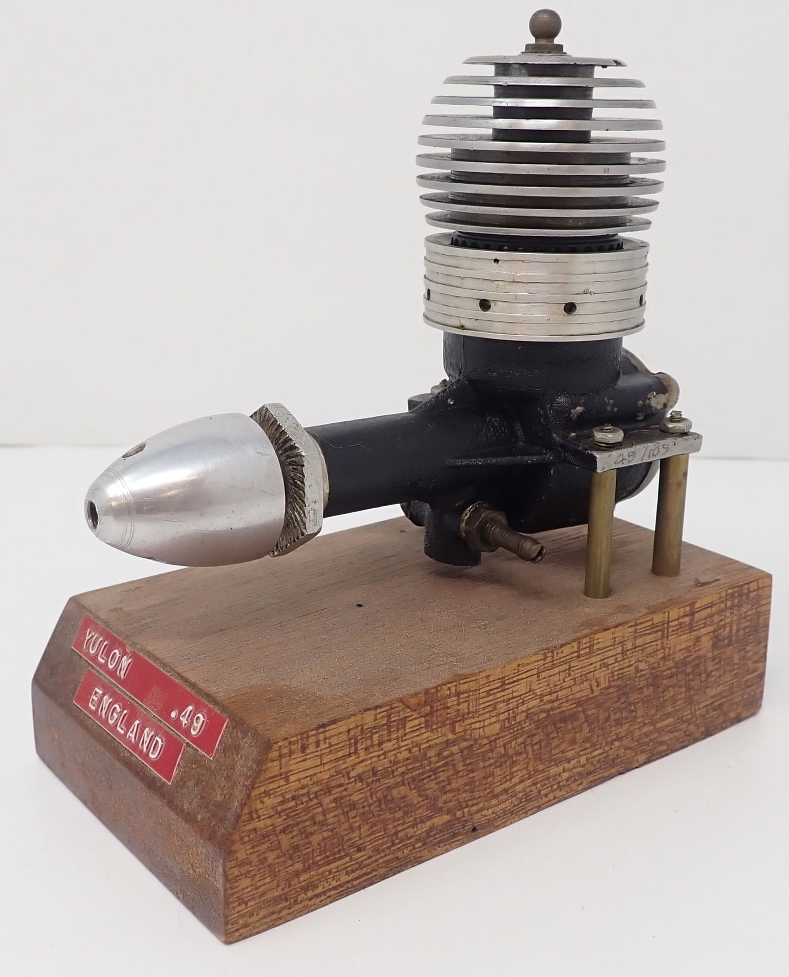 Yulon .49 Model Airplane Engine: Shipping available